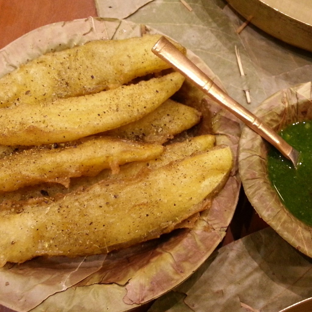 Mango bhajiyas: sweet and tart slices of ripe mango, batter fried