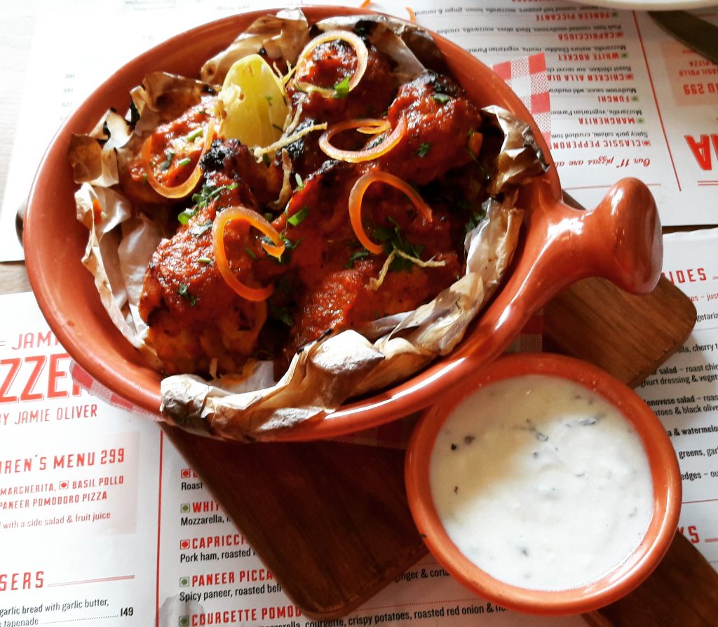 Chilly Chicken Wings with Honey and Yoghurt Dip 